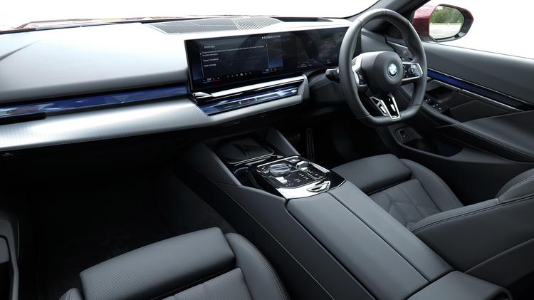 BMW 5 SERIES SALOON 530e M Sport Pro 4dr Auto